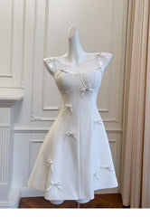 Pretty A Line Spaghetti Straps White Satin Short Formal Homecoming Dresses Middle School Short 21st Birthday Outfits Graduation Dress Mini Cocktail Dresses DH2296