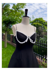 Pretty A Line Spaghetti Straps Little Black Dress Satin Short Formal Homecoming Dresses Middle School Short 21st Birthday Outfits Graduation Dress Mini Cocktail Dresses DH2301