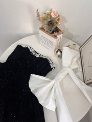 Pretty Ball Gown Sweetheart Black Velvet Formal Homecoming Dresses 21st Birthday Outfits Graduation Dress Short Mini Cocktail Dresses DH2477
