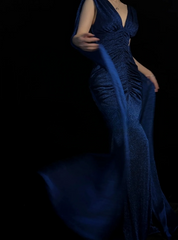 Vintage Sheath Blue Long Prom Dresses Glitter Satin V-neck Sleeveless Evening Gowns DP04787