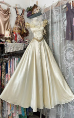 Vintage Light Champagne Prom Dress Square A-Line Evening Dress Satin Sleeveless Party Dress DP05061