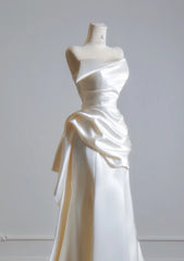 Chic Sheath Champagne Prom Dress Strapless Satin Sleeveless Evening Dress DP05083