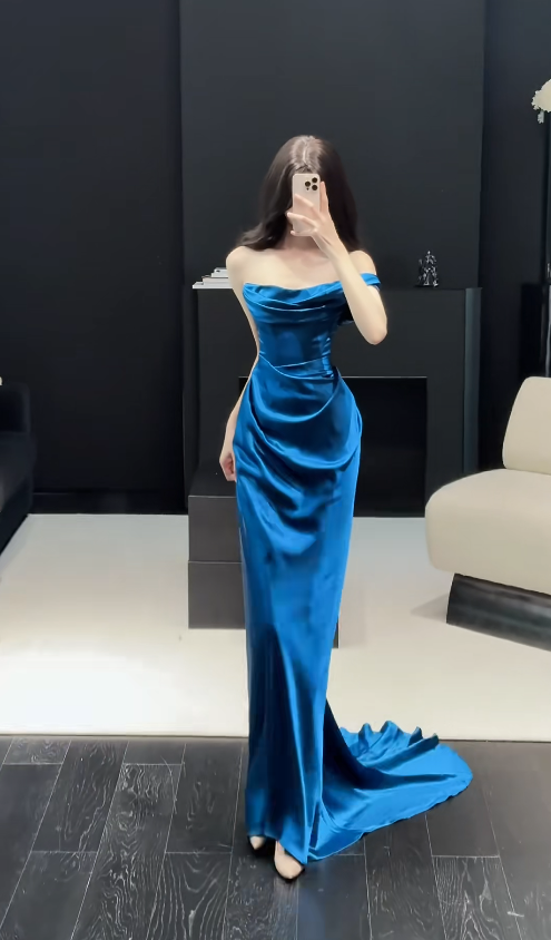 Chic Blue Prom Dress Satin Sheath Sleeveless Evening Dress DP05146