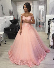 Delicate Lace Embroidery V-neck Off Shoulder Tulle Quinceanera Dresses Ball gowns