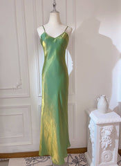 Elegant Spaghetti Strap Bodycon Dress V Neck Glitter Silk Prom Dress ED01756