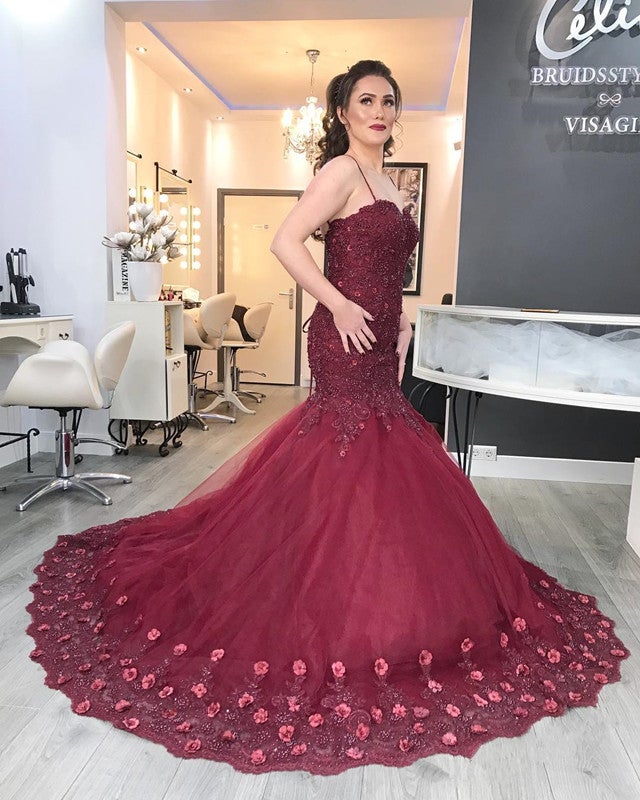Elegant Lace Flowers Beaded Sweetheart Tulle Mermaid Evening Dresses