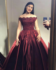 Elegant Lace Off The Shoulder Ball Gown Satin Dresses