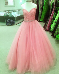 Elegant Lace Sweetheart Beaded Sashes Tulle Ball Gowns Quinceanera Dresses