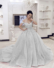 Elegant Organza Ball Gown Dresses Off Shoulder Lace Appliques