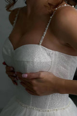 Elegant A-Line Spaghetti Straps Sweetheart Tulle Simple Wedding Dress TN363