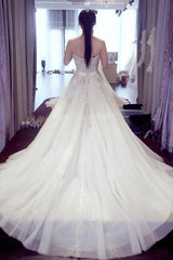 Elegant Sweetheart Beaded Appliques A Line Court Train Wedding Dress WD019