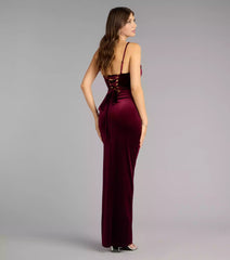 Enchanting velvet heart-shaped neckline with pleats, adjustable slim shoulder straps, back straps, Prom Dresses