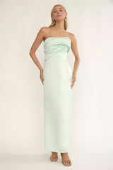 Exquisite lining without shoulder straps, pleated details, back with zipper Prom Dresses