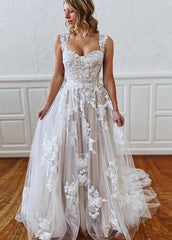 Roberta | A-Line Straps Sweetheart Wedding Dress with Lace Appliques