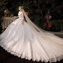 Luxury Big Sweep Train Wedding Dress Plus Size Lace Gown