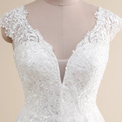 Amazing Wedding Dress Plus Size V Neck Cap Sleeve A Line Gown
