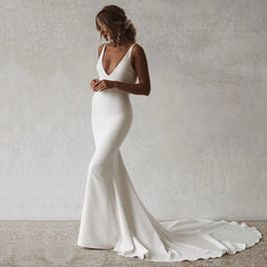 Sexy Mermaid Wedding Dress V-Neck Open Back Beach Gown