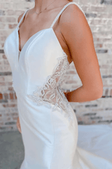 Off White V-Neck Beading Mermaid Satin Straps Long Wedding Dress TN314