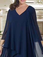 Sheath / Column Mother of the Bride Dress Plus Size Elegant V Neck Knee Length Chiffon 3/4 Length Sleeve with Beading