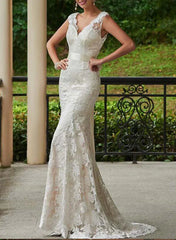 Lace Sheath/Column V-Neck Wedding Dresses With Bow(S) Sweep Train Sleeveless Elegant