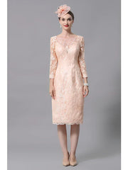 Mother of the Bride Dress Plus Size Sexy See Through Bateau Neck Knee Length Lace 3/4 Length Sleeve with Pleats Appliques