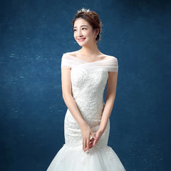 Wedding Dresses Illusion V-Neck Tulle Lace Embroidery Gown