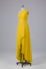 High Low One Shoulder Chiffon bruidsmeisje jurken