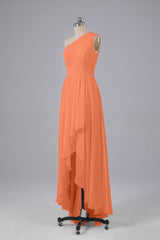 High Low One Shoulder Chiffon bruidsmeisje jurken