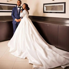 Hot Long Sleeves Lace White Wedding Dresses V Neck Mermaid Bridal Gown