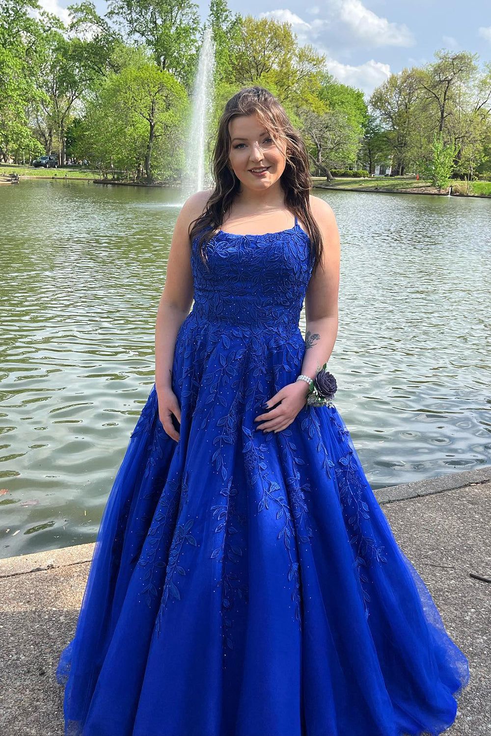 Hot 2024 Royal Blue Lace Applique Prom Dresses A Line Long UK Evening Gown