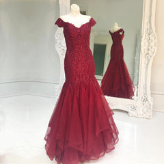 Elegant Lace Appliques V-neck Off The Shoulder Mermaid Prom Dresses