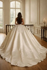 Strapless Satin Wedding Dress Sweetheart Illusion Lace Corset Bridal Dress Cathedral Train with Beadings