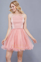 Unique A-line/Princess Spaghetti Straps Short Formal Prom Dresses with Ruffles