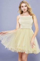 Unique A-line/Princess Spaghetti Straps Short Formal Prom Dresses with Ruffles