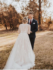Marvelous A-Line Lace V-Neck Longsleeves Wedding Dresses Appliqued Tulle Bridal Gowns Elegant