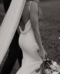 Aimishang Dress Wholesale Elegant V-Neck Mermaid Wedding Dresses for Bride Spaghetti Straps Simple Satin Beach Bridal Gown with Train