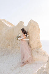 Simple V-neck Tulle Open Back Bridal Gown Beach Wedding Dresses Wholesale