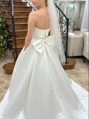 White Strapless Bow-Back Pearls A-Line Wedding Dress Off Shoulder Charming No With Wedding Veil And Gloves
