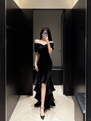 Sexy Mermaid Event Dresses Elegant Off the Shoulder Black Ruffle Velvet Long Prom Dress