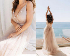 Simple V-neck Tulle Open Back Bridal Gown Beach Wedding Dresses Wholesale