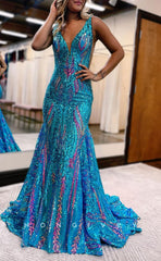 L1309 - Sexy V-Neck Backless Spaghetti Straps With Sweep Train Prom Formal Party Evening Dress