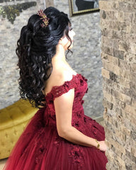Lace Appliques Off Shoulder Tulle Ball Gowns With 3D Flowers Embroidery
