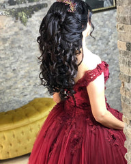 Lace Appliques Off Shoulder Tulle Ball Gowns With 3D Flowers Embroidery