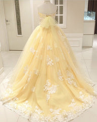 Lace Embroidery Tulle Ball Gown Strapless Dresses With Bow Sashes
