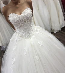 Lace Flowers Sweetheart Drop Waistline Tulle Wedding Gowns