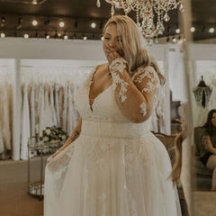 Long Sleeve Lace Plus Size Wedding Dresses UK A Line V Neck Bridal Gown