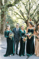 Long Sleeves Winter Emerald Green Velvet Bridesmaid Dress V-neck