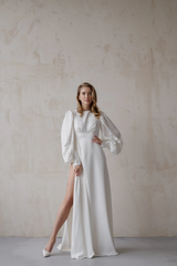 Long Sleeve Wedding Dress Minimalist Open Back Wedding Dress A-line Romantic Bride Dress With Side Hight Slit