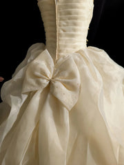 Elegant Strapless Rhinestone Pleated Tiered Tulle Ball Gown Sweet 16 Dress Birthday Party Dress Prom Dress HZ0319