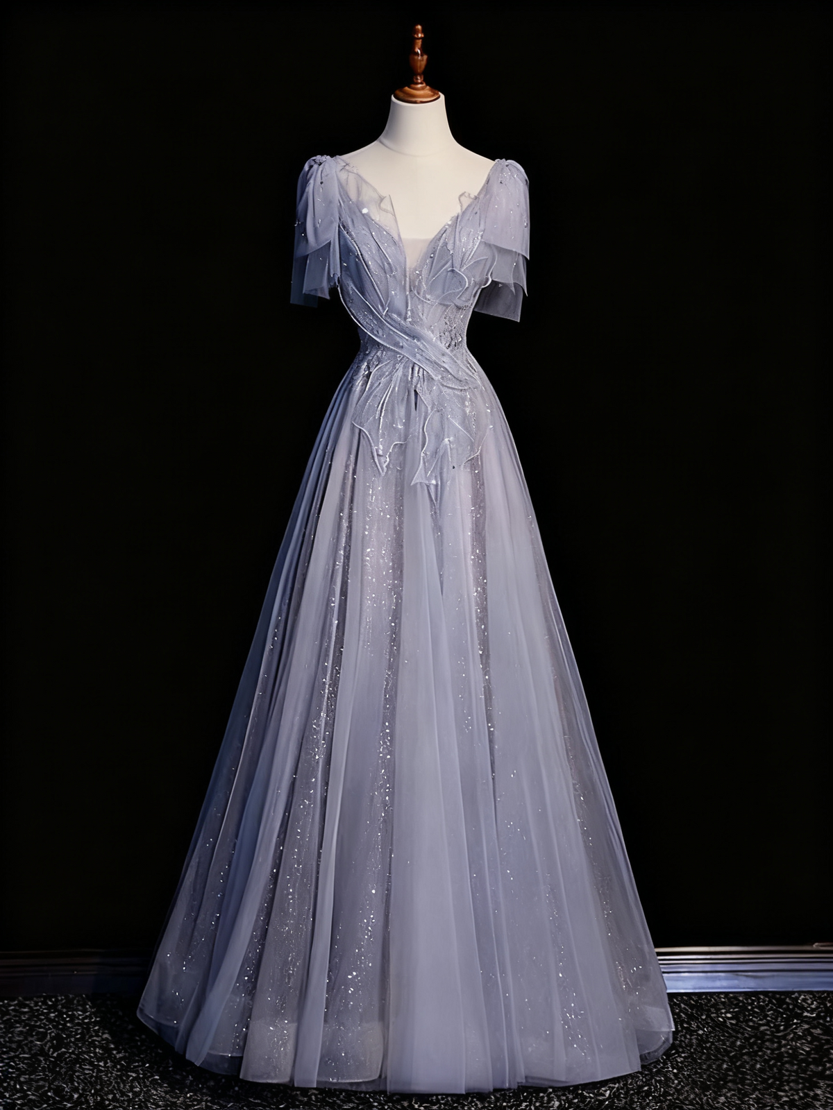 Stunning Prom Dress V-neck Tulle Pleated Birthday Party Outfits Evening Gown HZ0319